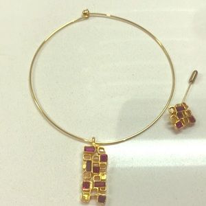 Contemporary Gold Tone Choker Collar & Brooch